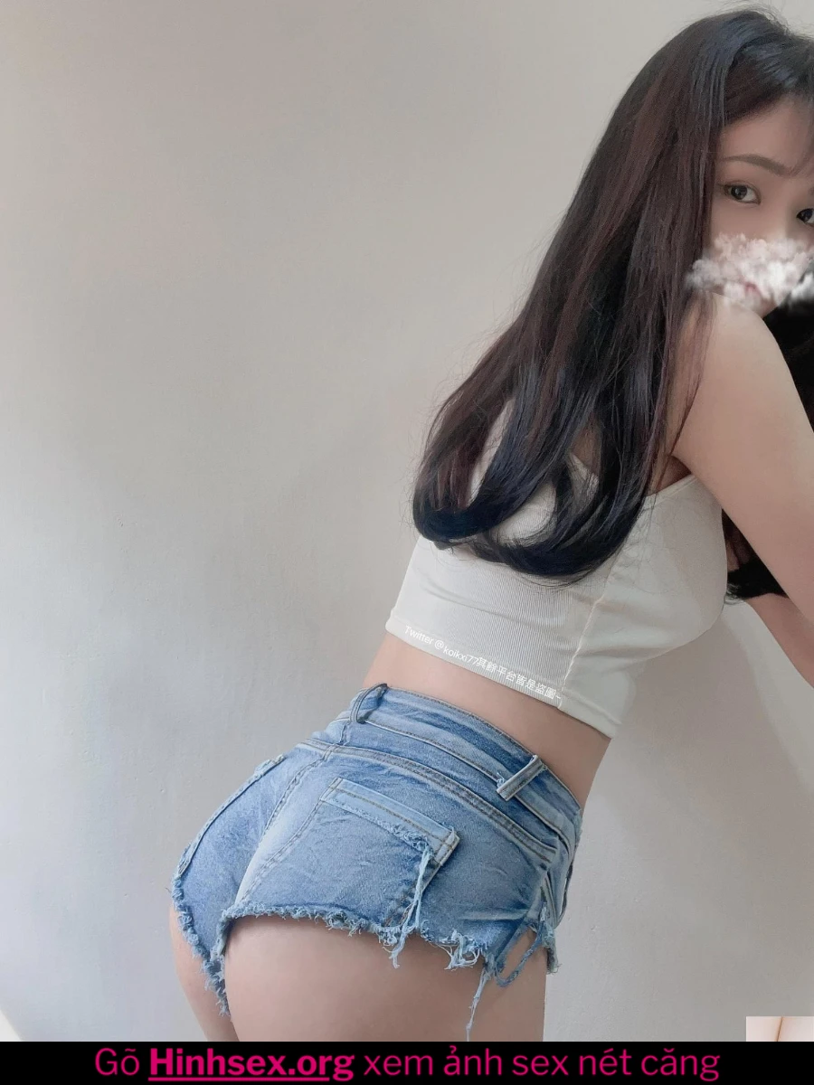 Sugar baby genZ tung bộ ảnh khoe hàng nóng tìm daddy hình 9